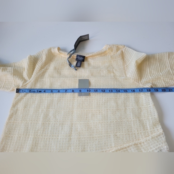 Travelers Collection by Chico's Texture Overlay Top US 4 in Yellow NWT - Picture 11 of 12